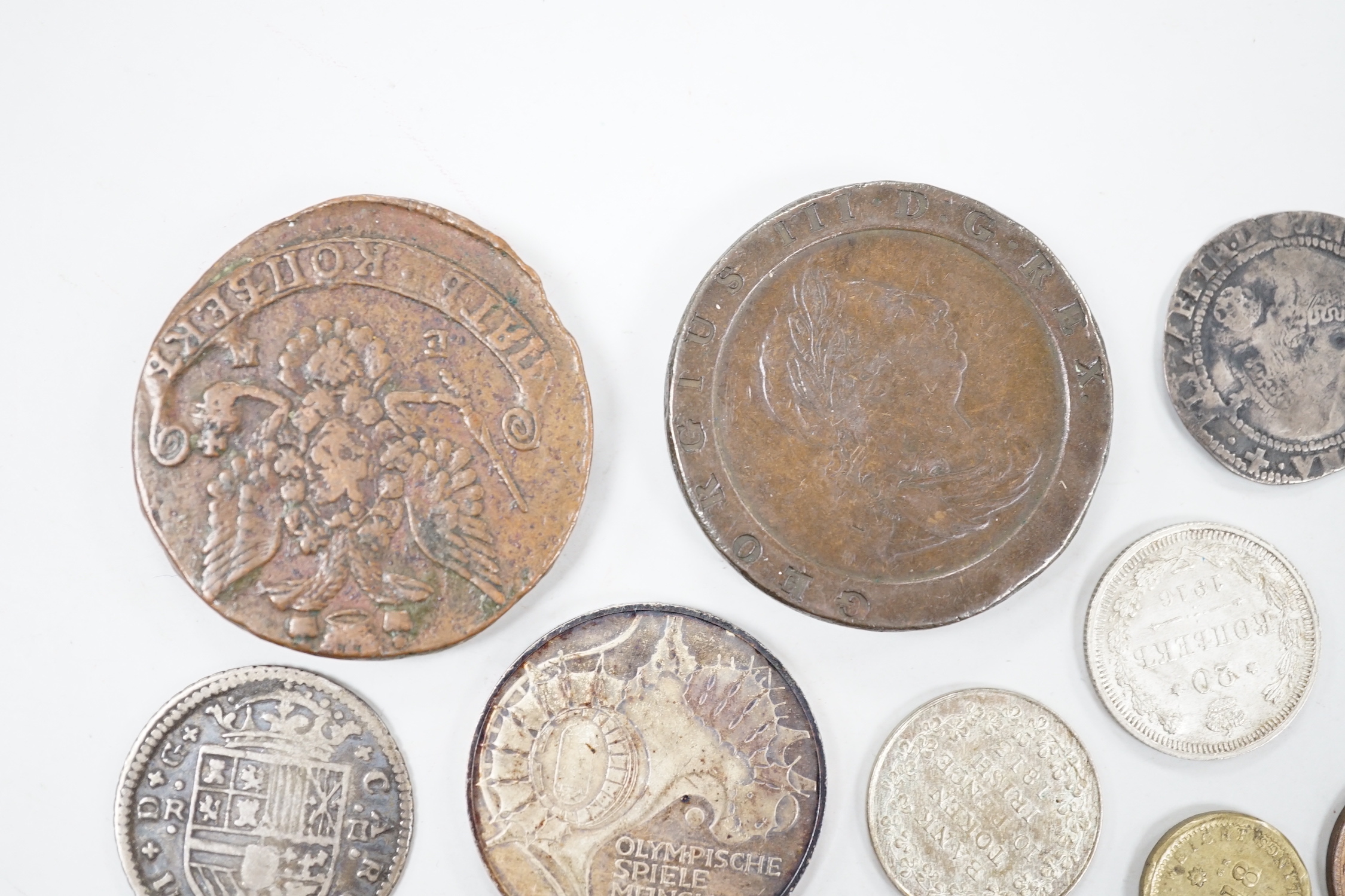 A George III 1813 Irish 10 pence bank token (UNC) and mixed coins (19)